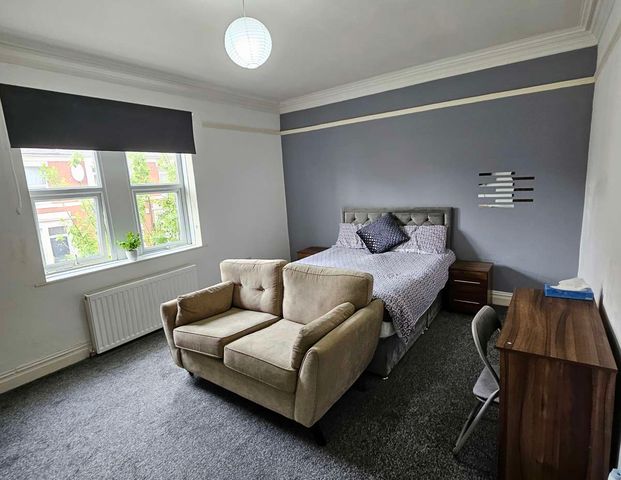 Agricola Road Room 4 - Photo 1