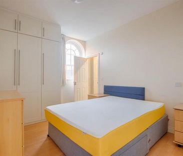 Nightingales, Bishops Stortford, Hertfordshire - Photo 6