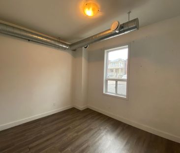 For Lease - 344 Bartlett Avenue Unit# Room 1, Toronto, Ontario - Photo 5