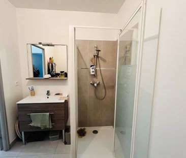 Meyrargues - T2 meublé avec jardin, climatisation et stationnement - Photo 6