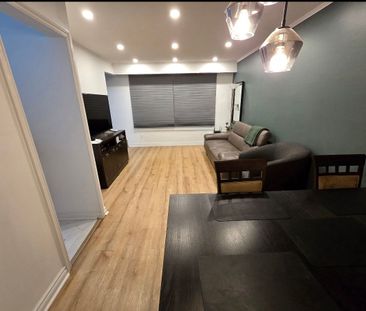 For Lease - 256 Silverbirch Drive Unit# Main Floor, Newmarket, Ontario - Photo 1