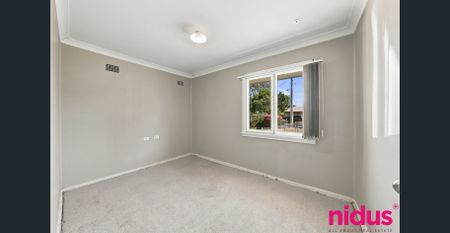 Comfortable Family Living in a Convenient Tregear Location - Photo 4