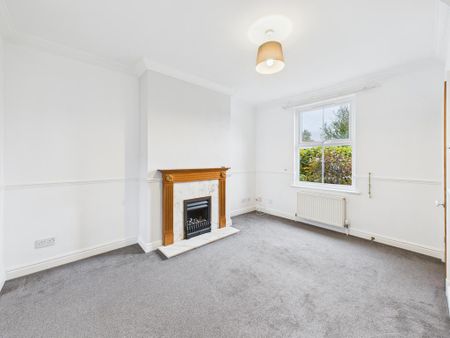 3 bedroom terraced house to rent - Photo 2