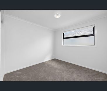 10 Tupy Way, Officer, Vic 3809 - Photo 2