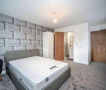 Great Aldens, Bedford, Bedfordshire, MK41 - Photo 2