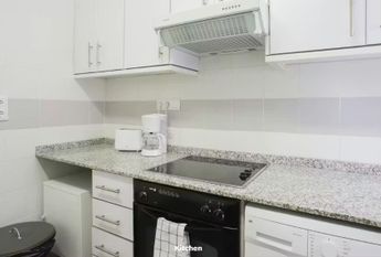 Avenida del Reino de Valencia, Valencia, Valencian Community 46005