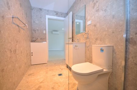 Executive Style Living!!!! - Photo 4