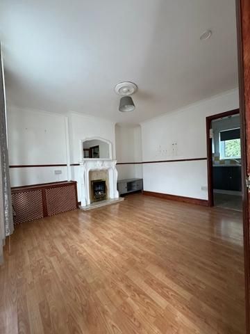 2 bedroom end of terrace house to rent - Photo 2