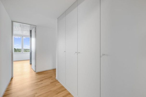 Modern 3.5-room apartment with far-reaching views - Photo 1