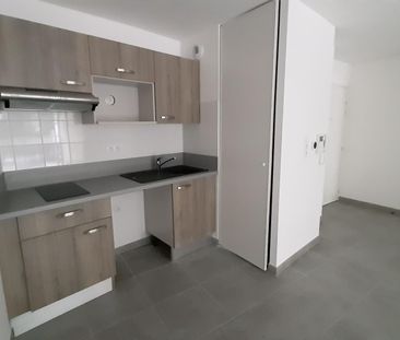 location Appartement T2 DE 42.36m² À CHAMBRAY LES TOURS - Photo 5