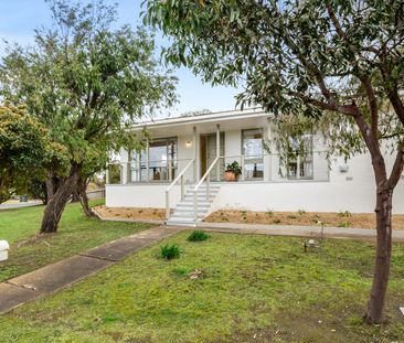 Beautifully renovated home in peaceful location - Photo 6