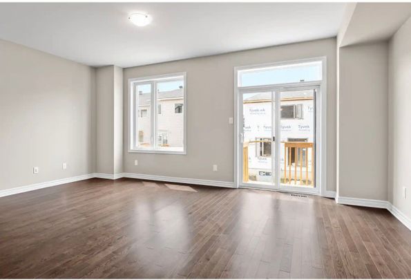 For Lease - 32 Atop Lane, Blossom Park - Airport and Area, Ontario - Photo 1