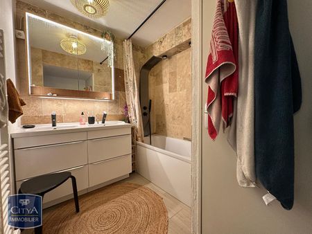 Location Appartement 4 pièces 77m² AVIGNON 84000 - Photo 5