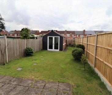 4 bedroom terraced house to rent - Photo 3