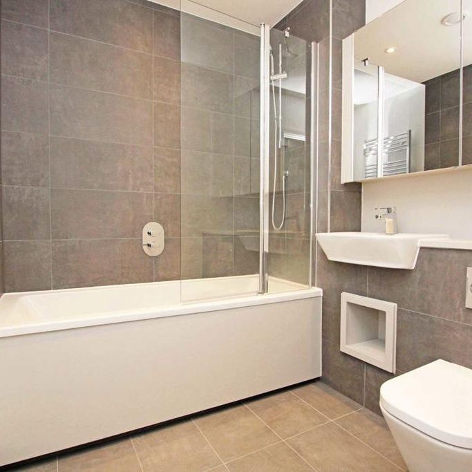 4 bedroom house to rent - Photo 1