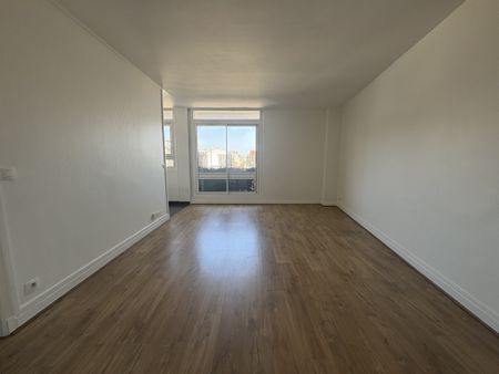 Location Appartement 1 pièce 32m² BOULOGNE BILLANCOURT 92100 - Photo 3