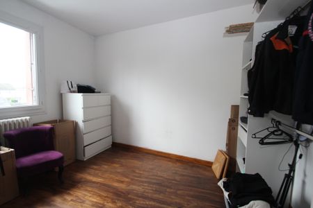 Location Appartement 4 pièces 69m² DECIZE 58300 - Photo 2