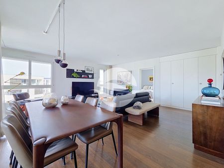 Modern penthouse with a beautiful terrace close to the lake - Photo 2