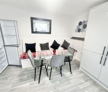 4 bedroom house share to rent - Photo 4