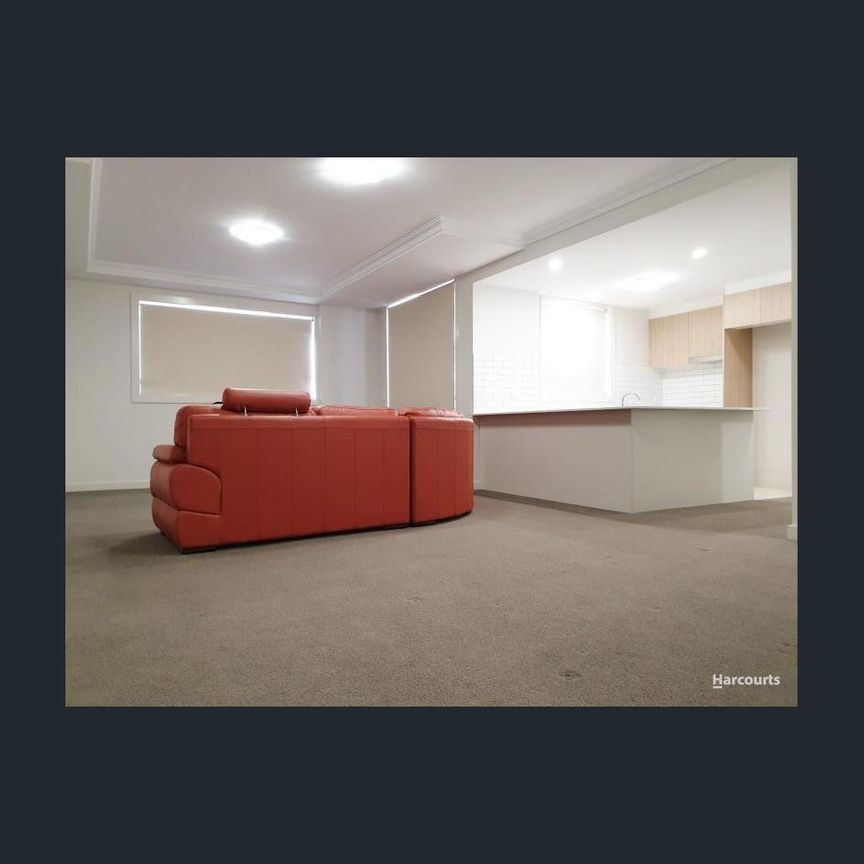 Stylish Modern Apartment with Two Balconies!!! - Photo 1