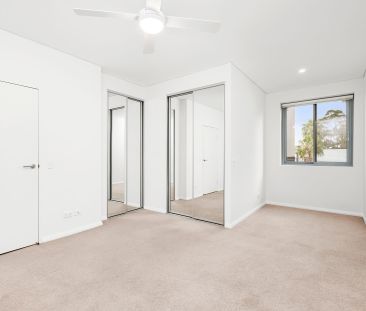 Two Bedroom Security Apartment With Parking - Photo 1