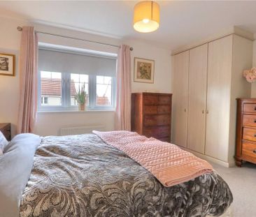 4 bedroom detached house to rent - Photo 6