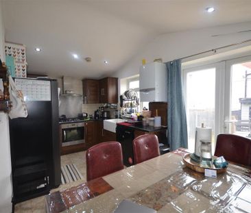 4 bedroom house to rent - Photo 6