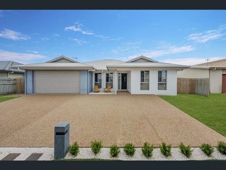 15 Pongamia Parade, Mount Low - Photo 2