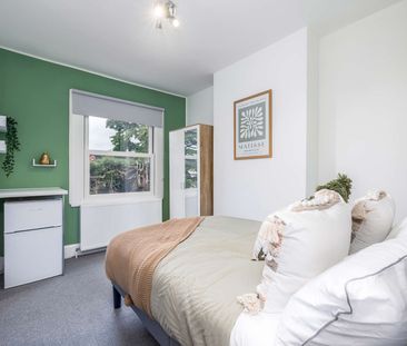 🏡 A Hidden Gem in Hinckley – Your New Home Base Awaits! - Photo 1
