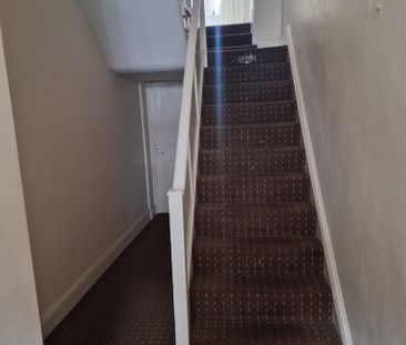 1 bedroom in a house share to rent - Photo 6