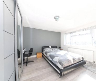 2 bedroom maisonette to rent - Photo 4