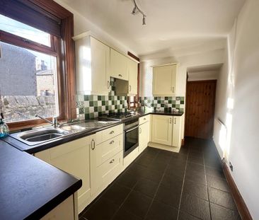 2 bedroom end of terrace house to rent - Photo 1