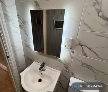 2 bedroom detached house to rent - Photo 2