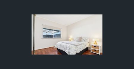 Well maintained 3 bedroom family home! - Photo 4