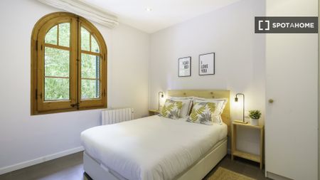 barcelona, Catalonia 08013 - Photo 2