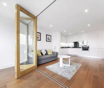 Room in a Shared Flat, Gateway Tower, E16 - Photo 1