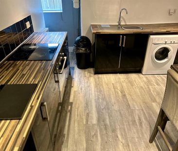 2 bedroom terraced house to rent - Photo 6