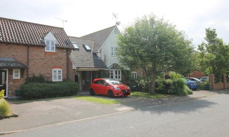 Victoria Gardens, Colchester - Photo 2