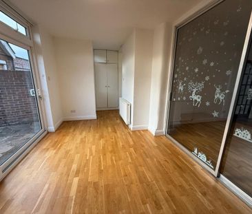 4 bedroom house to rent - Photo 2