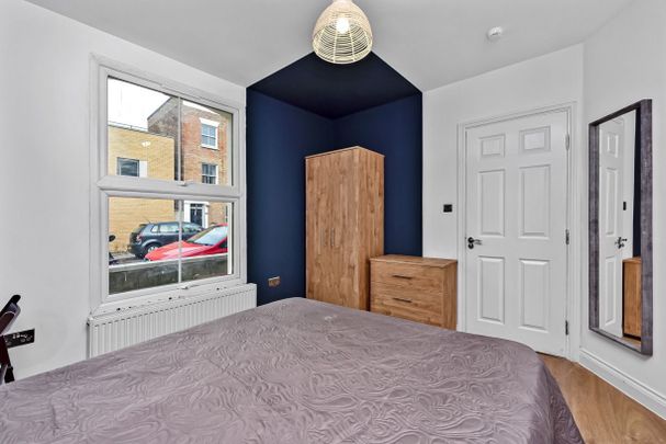 Room in a Shared House, Wingmore Road, SE24 - Photo 1