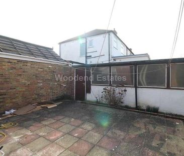 Southall, UB1 - Photo 2