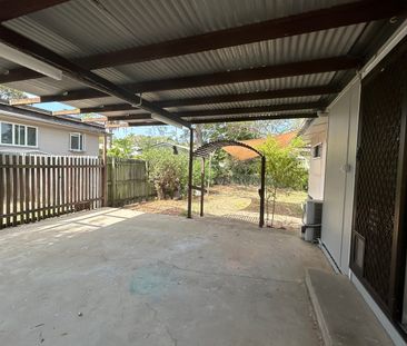 102 Barney Street, Barney Point, Qld 4680 - Photo 4