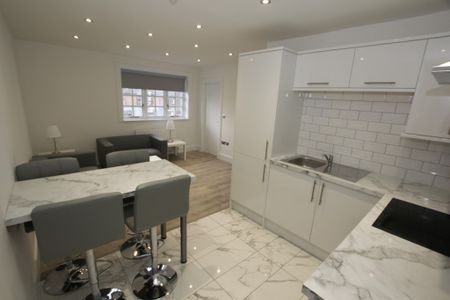 2 Bedroom Apartment, Chester - Photo 3