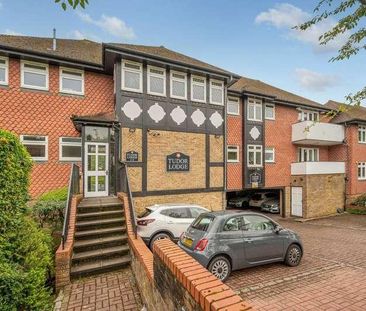 Holden Road, Woodside, N12 - Photo 1