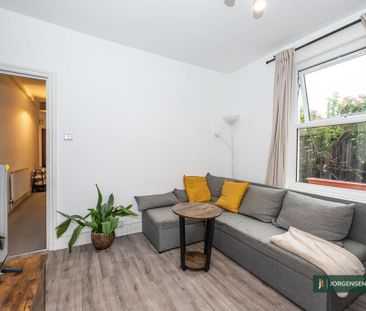 2 bedroom maisonette to rent - Photo 1