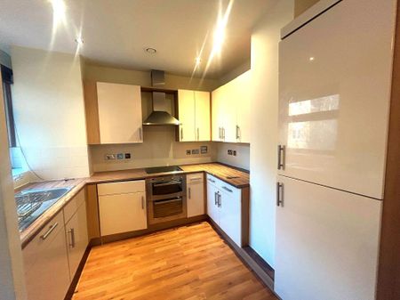 Lockhart Road, Watford - Photo 4