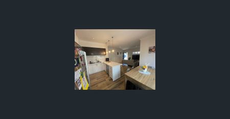 Spacious & Stylish with a quality finish - Photo 5