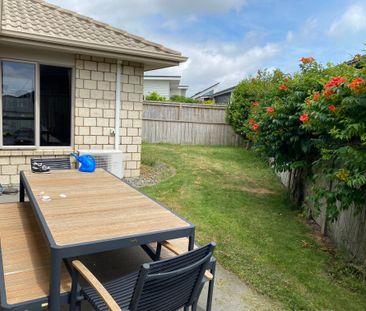 Charming Family Home in Papamoa - Photo 2