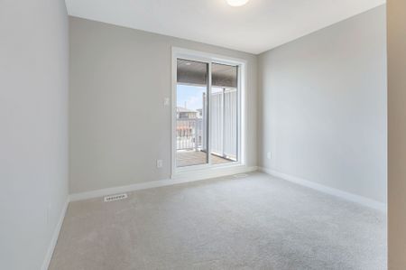 For Lease - 904 Parnian Private, Barrhaven, Ontario - Photo 2