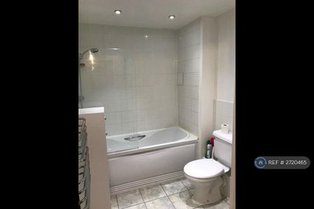 1 bedroom flat to rent - Photo 5